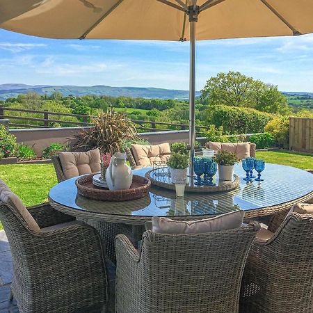 Maes Y Bryn Farmhouse Llanwrda Eksteriør bilde
